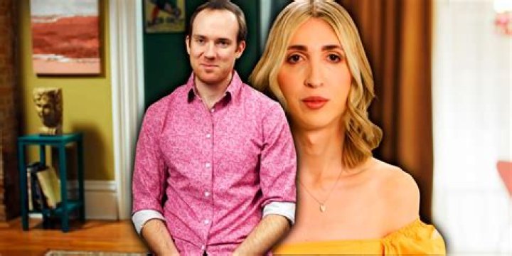 '90 Day Fiancé' Star Lying About Coming Out as Bisexual