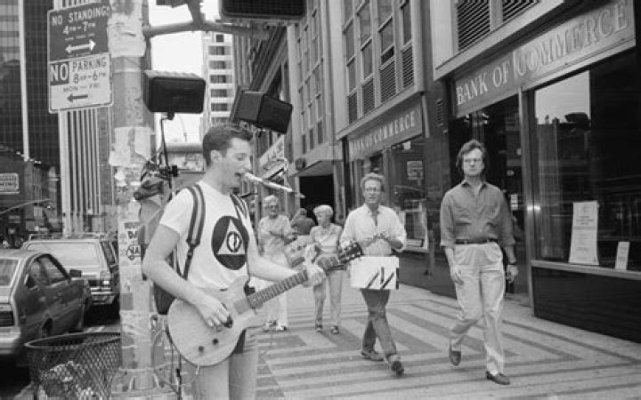 Billy Bragg Net Worth - Wiki, Age, Weight and Height, Relationships, Family, and More