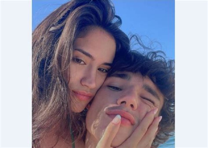 Is Fernando Lindez Gay? Gender And Sexuality