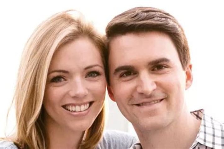 Kayla Tausche Wiki, Engaged, Married, Husband, Salary, Net Worth