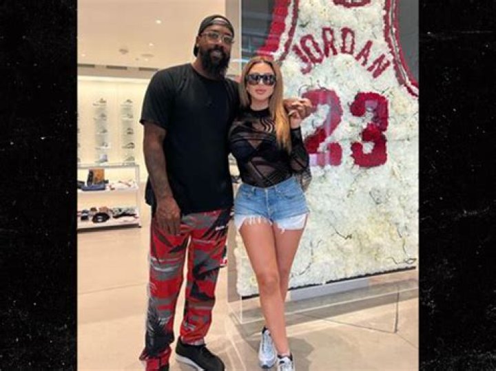 Larsa Pippen and Marcus Jordan Pose Next to Michael Jordan Jersey: Trolling Scottie?