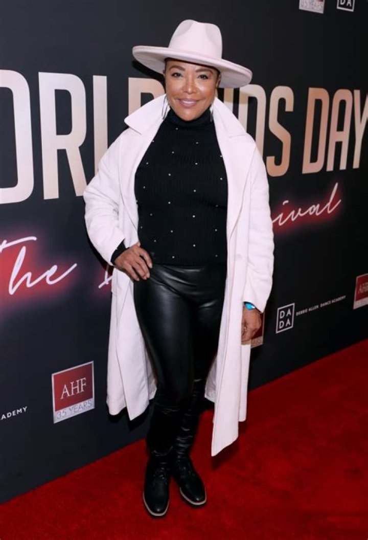 Lynn Whitfield Net Worth - Wiki, Age, Weight and Height, Relationships, Family, and More
