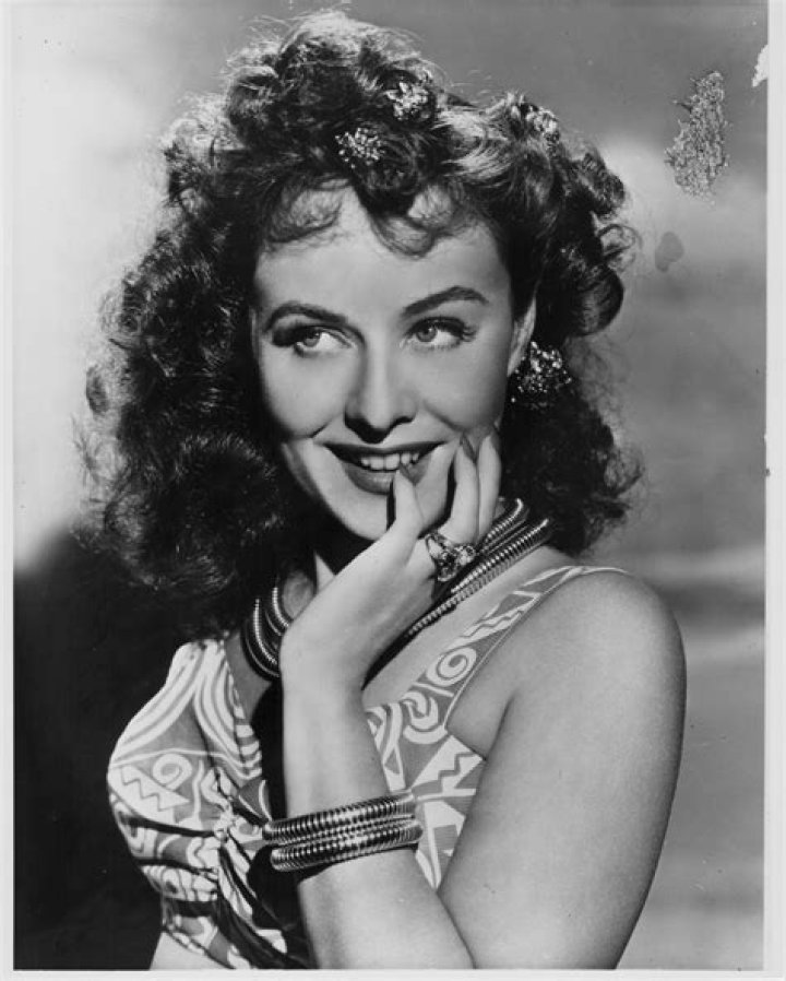 Paulette Goddard photo 3