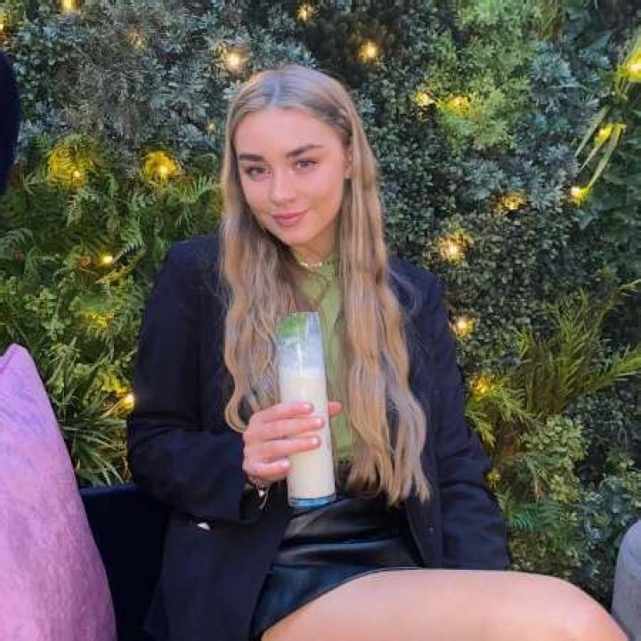 Silvie Furneaux: Rising British Talent from Annika