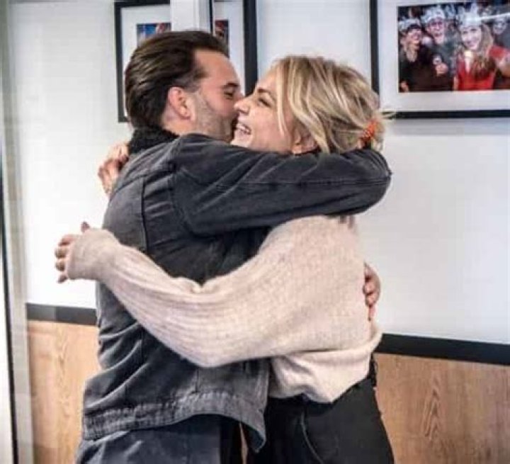 Who is Belgian TV host, Julie Van Den Steen dating?
